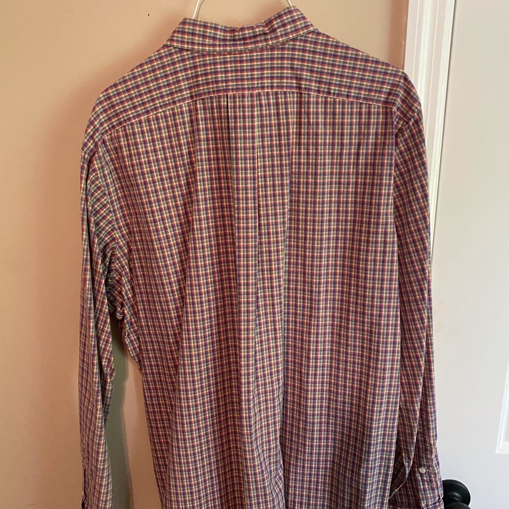 Button down - Picture 2 of 3